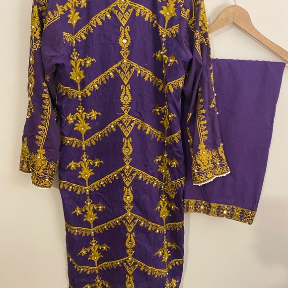 Pakistani/Indian designer 3 piece dress. Asim Jofa- medium- - Picture 3 of 6